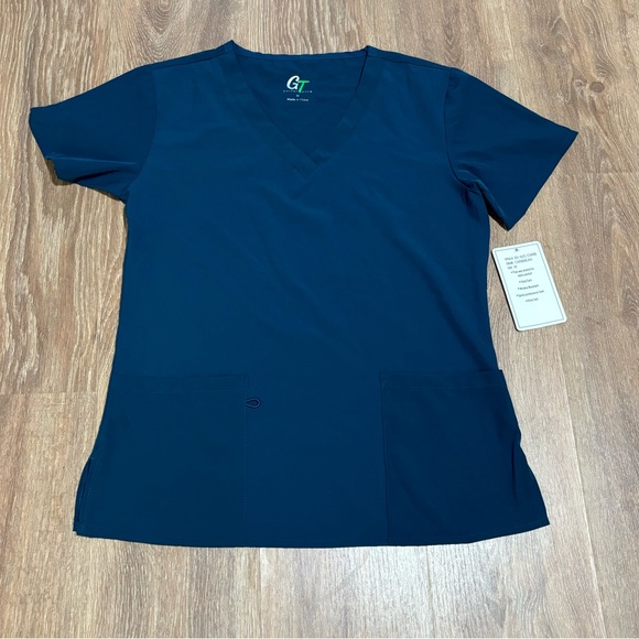 NWT Women’s GT Scrub Top Caribbean Blue Medium - Picture 1 of 6
